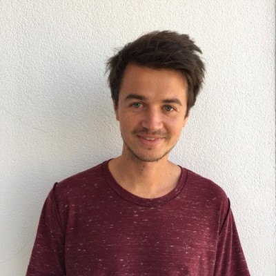 Headshot of Tom